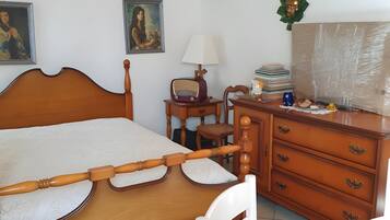 4 sovrum, strykjärn/strykbräda, wi-fi och sängkläder