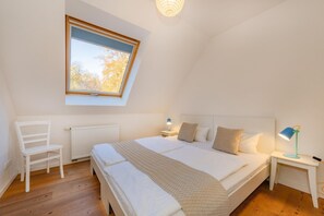 2 soverom, reiseseng for barn, wi-fi (inkludert) og sengetøy