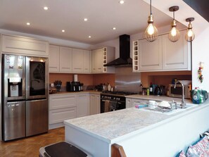 Ferienhaus, 4 Schlafzimmer, Balkon | Innenbereich