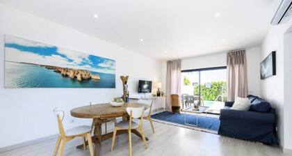 Houses & Villas for 5 People