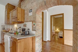 Standard Apartment, Multiple Bedrooms, Mountainside (Borgo Ciclamino Pool&Activities) | Private kitchen - Borgo Ciclamino Pool&activities (Montaione)