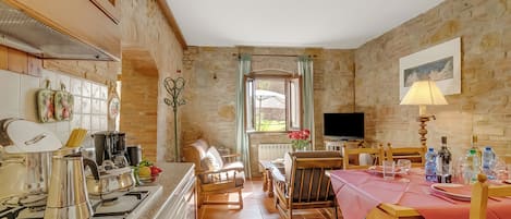 Standard Apartment, Multiple Bedrooms, Mountainside (Borgo Ciclamino Pool&Activities) | Private kitchen