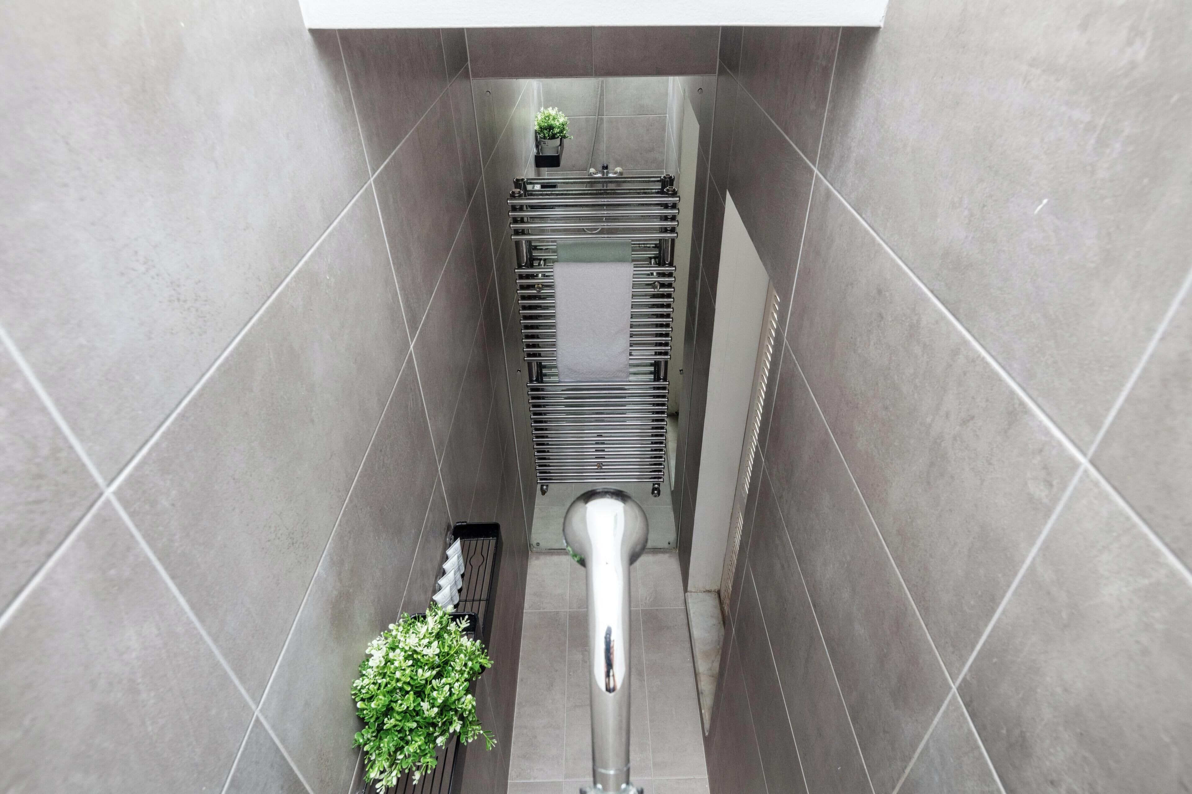 City Apartment, 1 Double Bed with Sofa bed, Non Smoking, City View | Bathroom