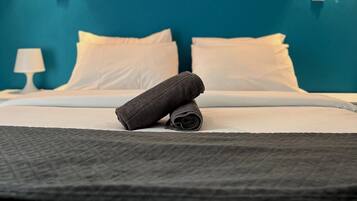 1 chambre, fer et planche à repasser, Wi-Fi, draps fournis