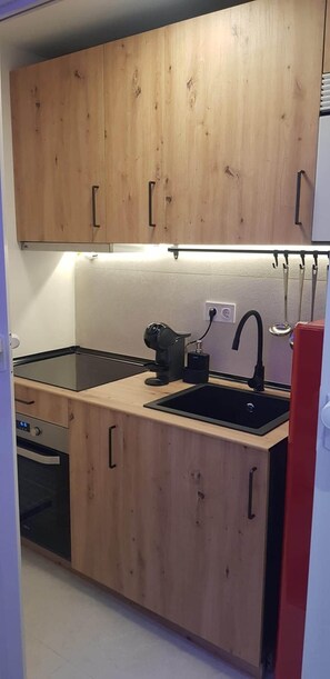 Kühlschrank, Herdplatte