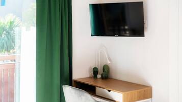 Camera Exclusive | Ferro/asse da stiro, Wi-Fi gratuito