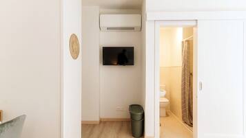 Camera Comfort, patio | Ferro/asse da stiro, Wi-Fi gratuito