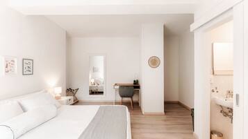 Habitación Confort, patio | Tabla de planchar con plancha y wifi gratis