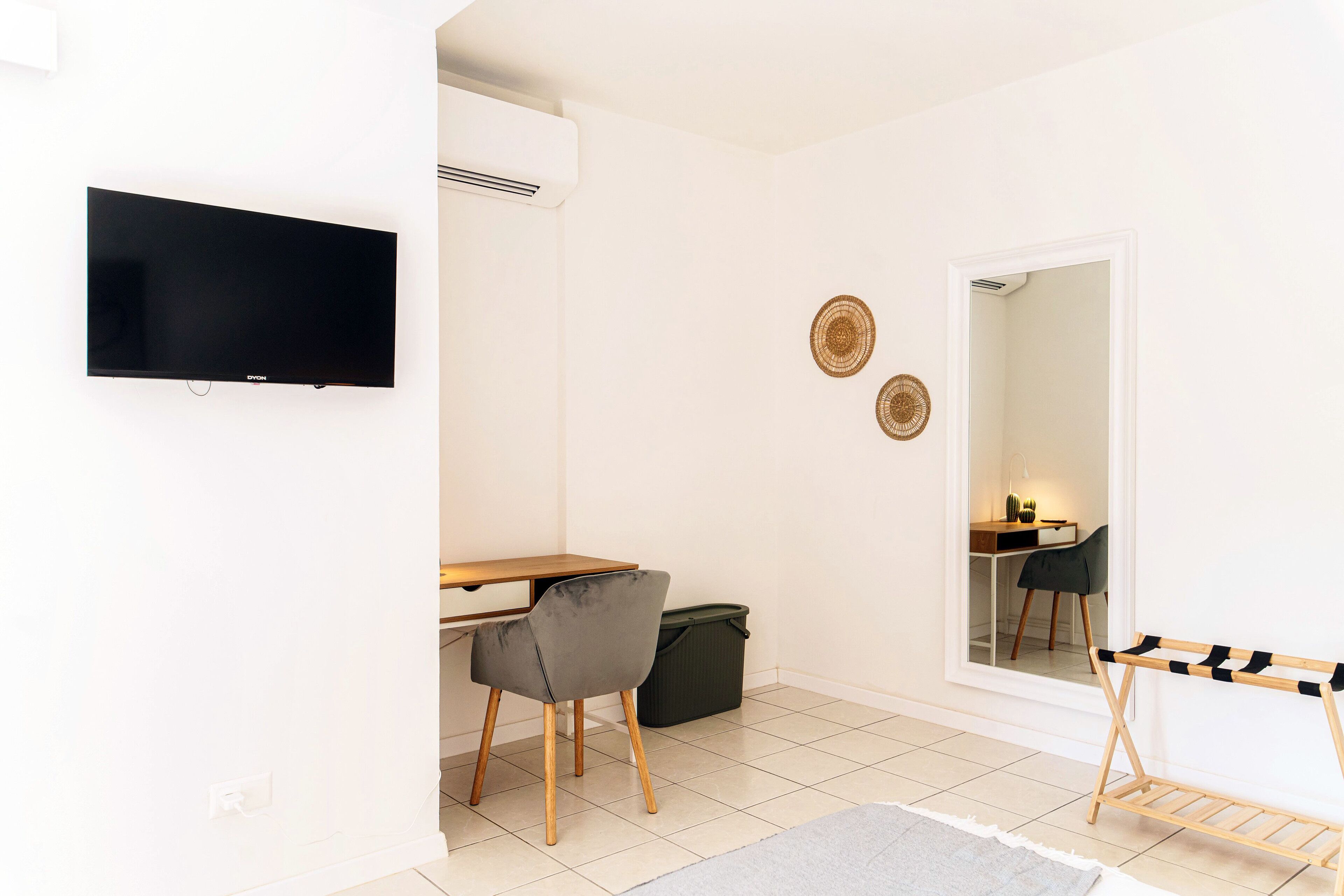 Deluxe Room, Patio | Down duvets, iron/ironing board, free WiFi