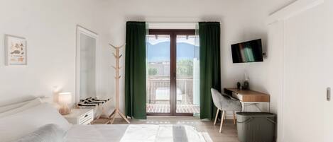 Exclusive Room | Down duvets, iron/ironing board, free WiFi