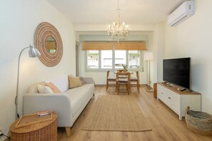 Smart TV - Calma de Mar - Private Terrace, A/C- Wi-Fi - 6 minutes from the sea - Ideal for families (Palamós)