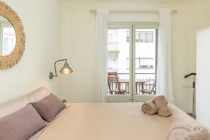 2 chambres, fer et planche à repasser, lit parapluie, Wi-Fi gratuit