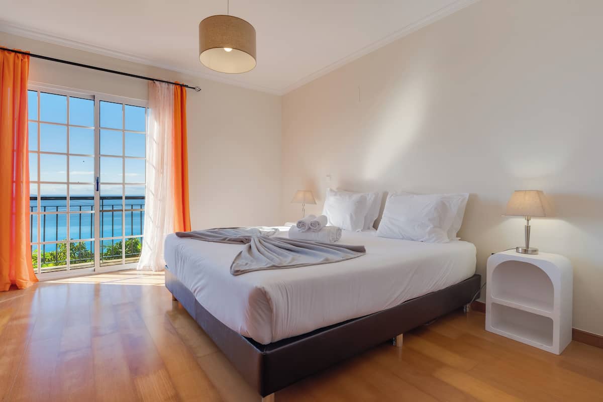 Mökki, valtamerinäköala | Silitysrauta/-lauta, ilmainen Wi-Fi