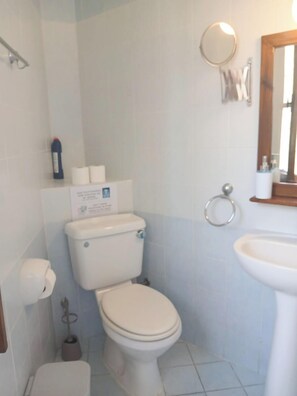 Studio, Mountain View | Bathroom - Traditional Cozy Retreat (Skarinou)