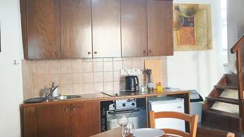 Studio, Mountain View | Private kitchen