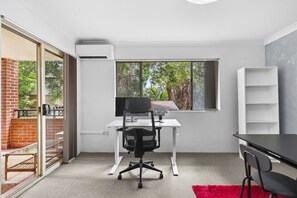 Apartment | Living room - Bright Marrickville Flat With Balcony & Parking (Sydney)