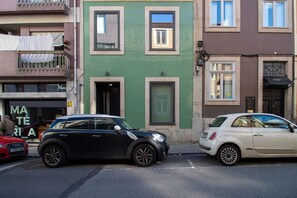 واجهة المنشأة