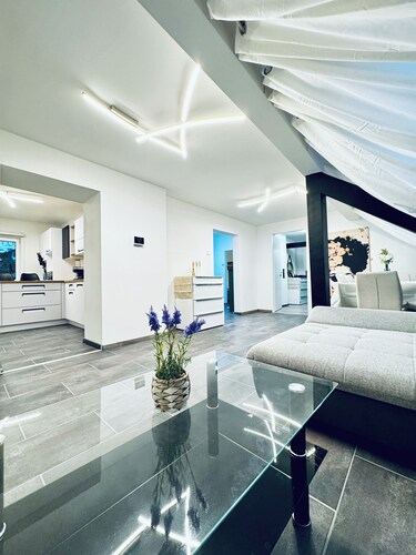 2BR 1LR Apartment for 5 Peaceful Stay