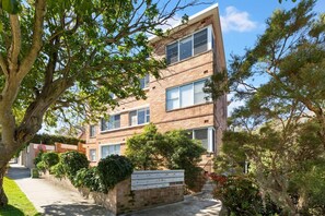 Exterior - Mosman - AVE71 -  Avenue Road - Light Filled Mosman Escape (Mosman)