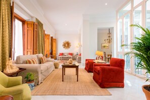 Apartment - Luxury 3 Bd Apartm With 200m2 Prime Location Padre Marchena II (Seville)