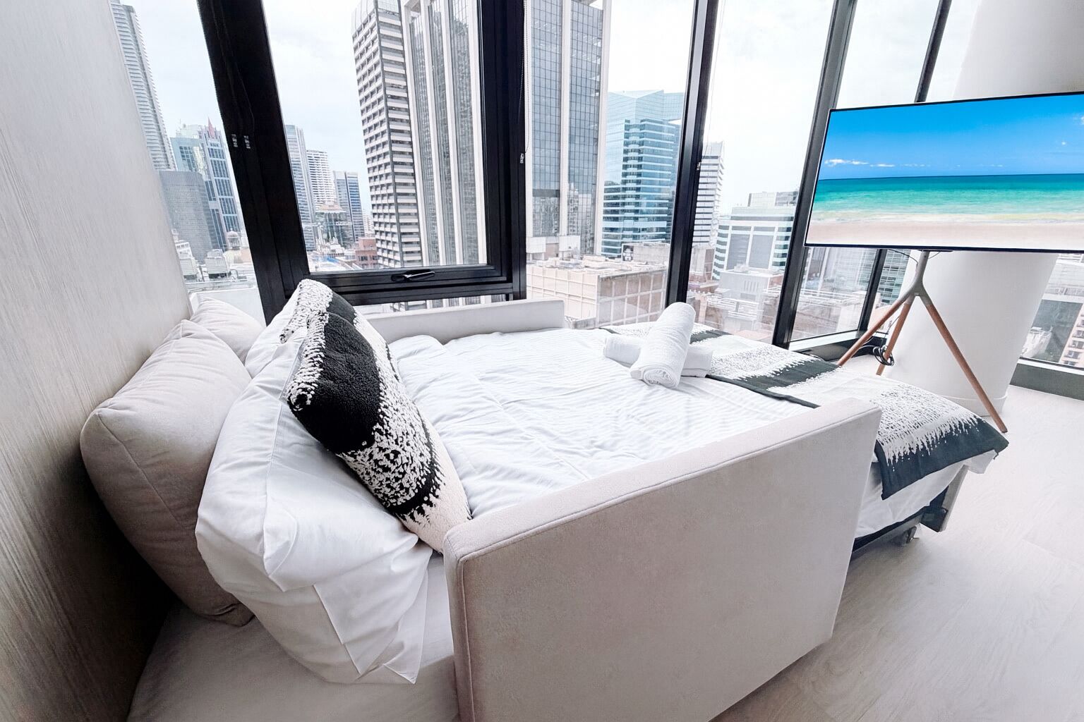 2 bedrooms, iron/ironing board, WiFi (free), bed sheets