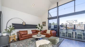 Apartment | Living area