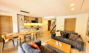 Living area - Very Nice Duplex Apartment, 3 Bedrooms + Cabin (Les Gets)