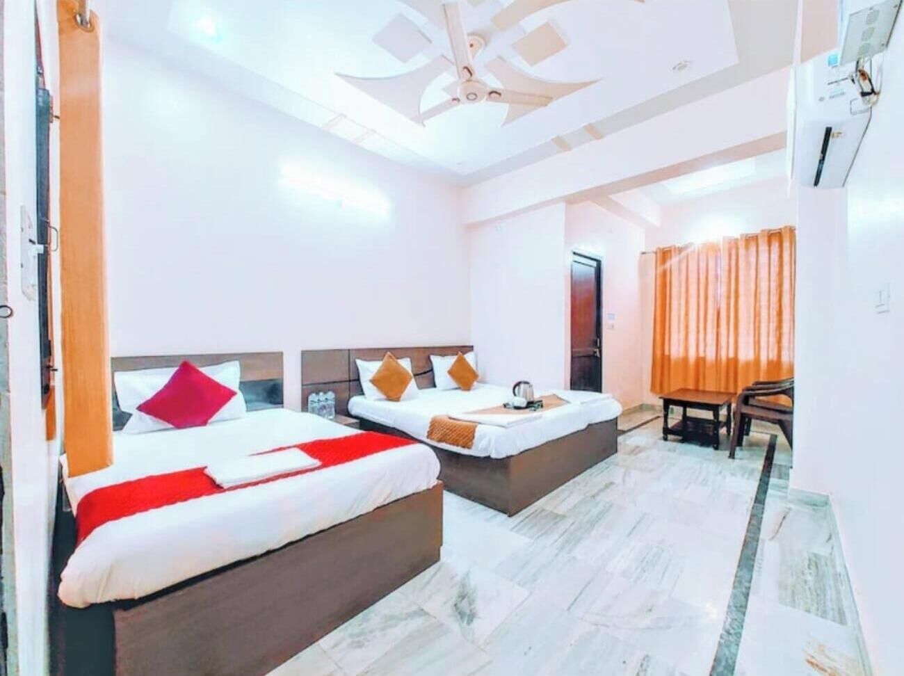 Classic Double Room | Bed sheets