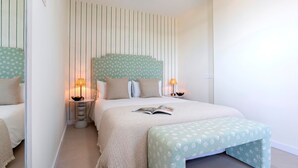 3 bedrooms, Internet - Amazing 3BD apt and Pool in Marbella Se or o de Aloha (Marbella)