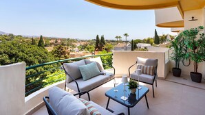 3 bedrooms, Internet - Amazing 3BD apt and Pool in Marbella Se or o de Aloha (Marbella)