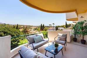 Apartment - Amazing 3BD apt and Pool in Marbella Se or o de Aloha (Marbella)