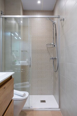 Apartment - Cozy Central 2BD Apt in M Laga Trinidad Grund A (Málaga)