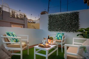 Apartment - Peaceful Duplex With Terrace in El Arenal Galera III (Seville)