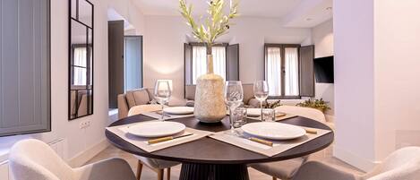 Apartment | 2 bedrooms, Internet