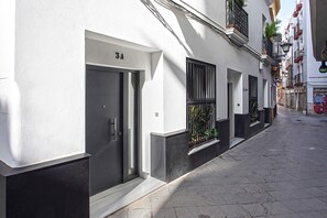 House - Exclusive Duplex in Seville Center Lagar II (Seville)
