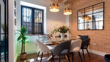 Rumah | 4 kamar tidur dan internet