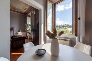 House - Luxury River View Apartment Biblioteca Nazionale (Florence)