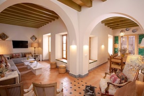 Apartment - Unique Sevillian House With Terrace and Pool Casa Pimienta (Seville)