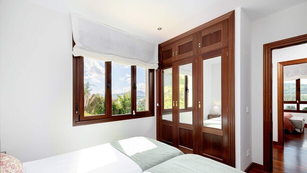 บ้านพัก | 5 ห้องนอน