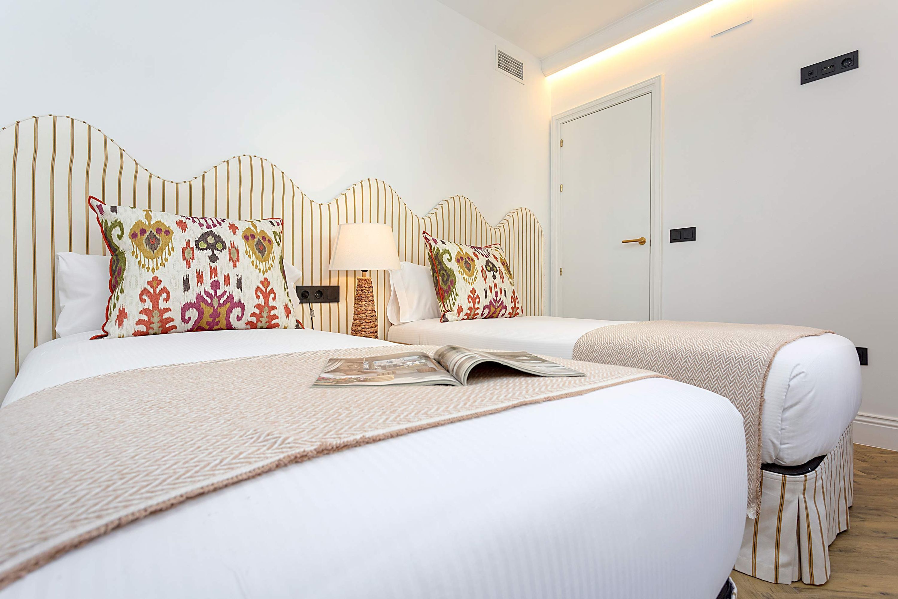 3 bedrooms, Internet