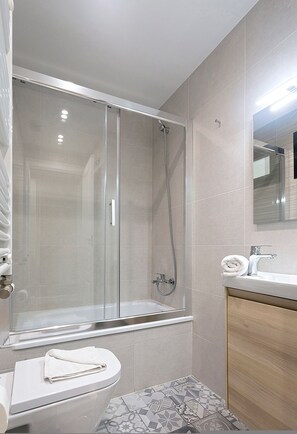 Apartment | 5 bedrooms, Internet - Amazing d Plex With Pool in Granada Velazquez (Granada)