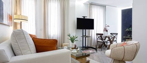 公寓 | 1 間臥室、網路服務