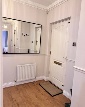 Interior - The Hide• 2BR • London Bridge • Corporate Ready (City of London)