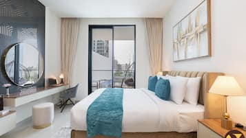 Luxury Studio, Balcony, City View | Egyptian cotton sheets, premium bedding, in-room safe
