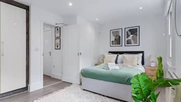 Apartemen Kota, Beberapa Tempat Tidur, Bebas Asap Rokok, pemandangan kota | Setrika/meja setrika dan tempat tidur bayi (biaya tambahan)