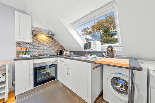 Charming Village Escape near Loch Lomond