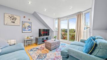 Apartment, 3 Schlafzimmer | Wohnbereich