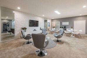 Room - Unique Masterpiece15 Suites Sleeps 30 Son101 (Kissimmee)