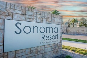 Room - Unique Masterpiece15 Suites Sleeps 30 Son101 (Kissimmee)