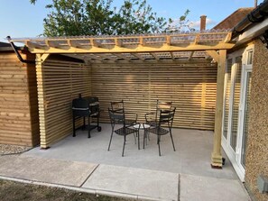 Huone, 1 makuuhuone, tupakointi sallittu, patio | Terassi/patio